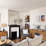 Bright 44M Near Canal Saint-Martin